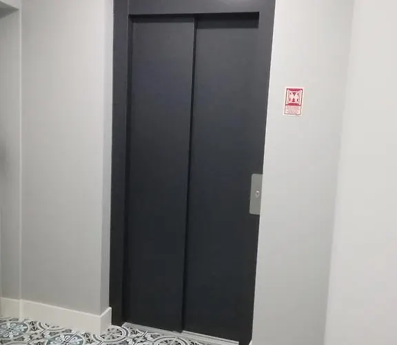 Alfama Services * Lisbon