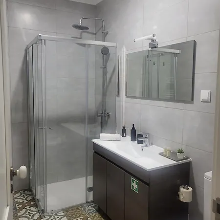 Alfama Services Apartament