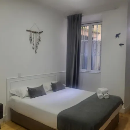 Apartament Alfama Services