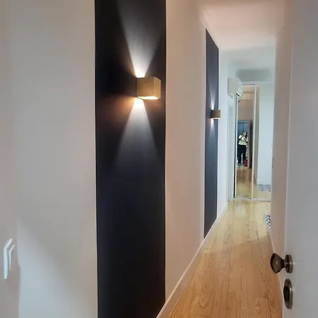 Apartament Alfama Services *