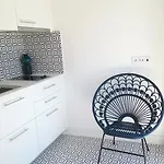 Alfama Services Apartament *